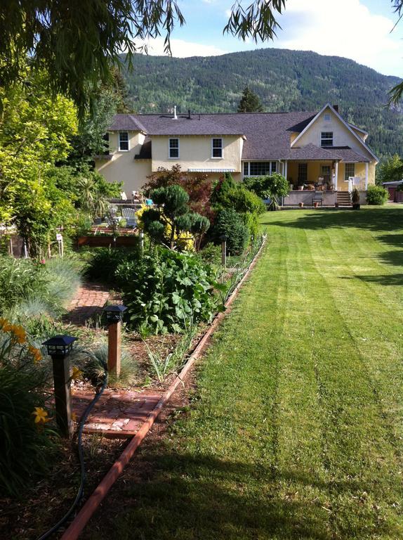 Genelle House B&B Guest House Eksteriør bilde